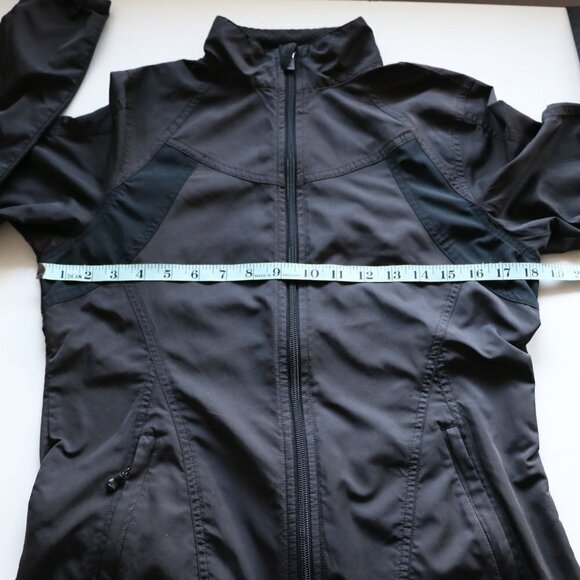 Brooks Black Size Small Full Zip Windbreaker Jacket Shelter Technology Active - Picture 7 of 12